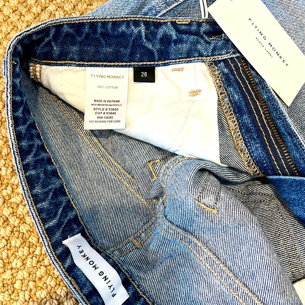 NWT’s High Rise Jeans - Picture 4 of 4
